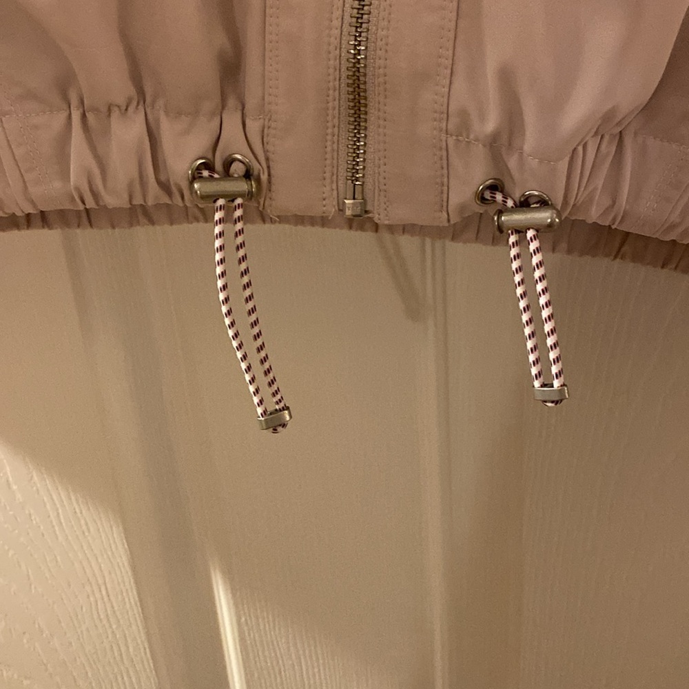 Athleta Chill Bomber S View 6
